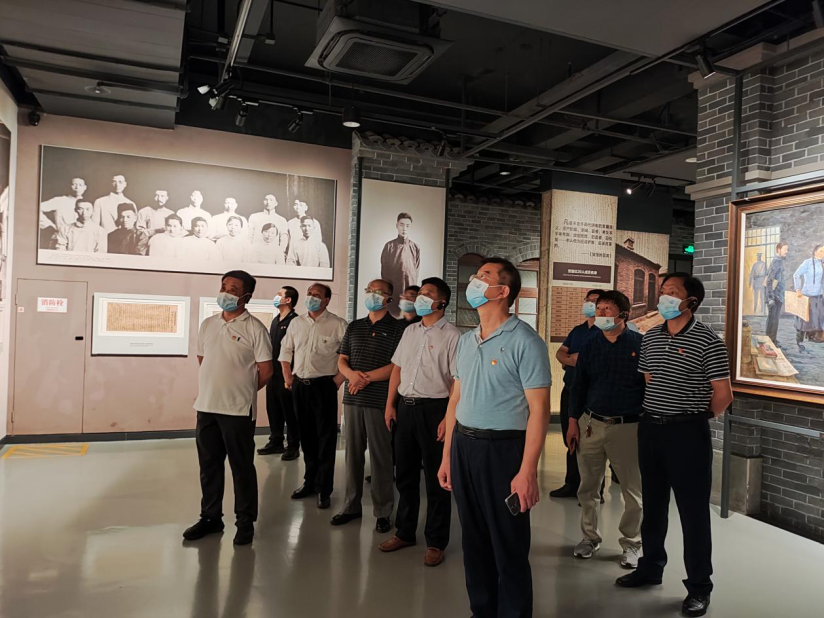 深刻领悟“两个确立”决定性意义 坚决担起“勇挑大梁”重大责任——赏金国际集团“迎接二十大，勇担新使命”主题教育培训班综述